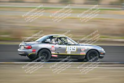 media/Jan-26-2025-CalClub SCCA (Sun) [[cfcea7df88]]/Group 4/Race/